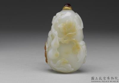 图片[2]-Jade gourd-shaped snuff bottle with a bat decoration, Qing dynasty, 18th century-China Archive